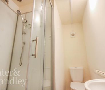 1 bedroom house of multiple occupation to rent - Photo 6