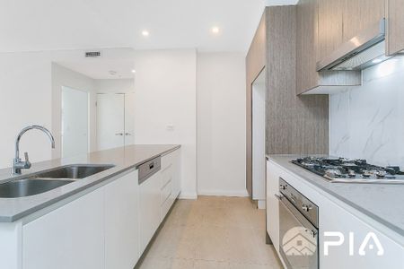 Two Bedrooms Apartment Less Than a Minute Away to Woolworth - Photo 4