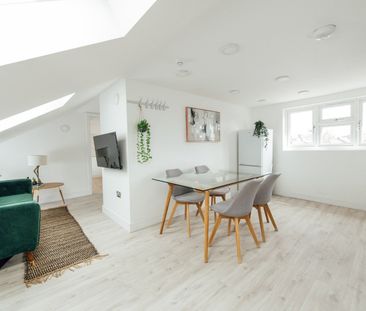 1 Bed Flat, Empress Avenue, IG1 - Photo 3