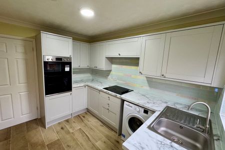 Gorse Close - Photo 4