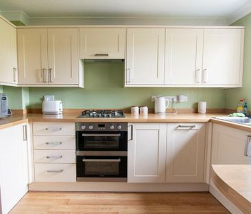 2 bedroom terraced house to rent - Photo 1