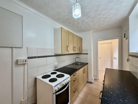 St. James Road, Bexhill-On-Sea, TN40 2DF - Photo 3