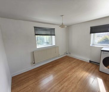 1 Bed Flat, City Road, S2 - Photo 2