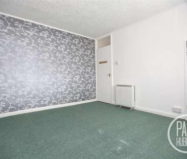 Beccles Road, Lowestoft, Suffolk, NR33 - Photo 6