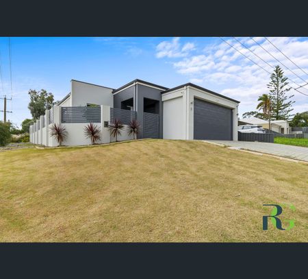 7 Third Street, Bicton, WA 6157 - Photo 2