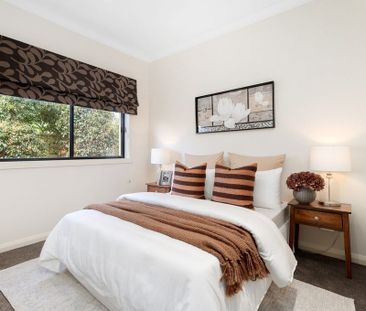 Stunning & Convenient Townhouse - Photo 3