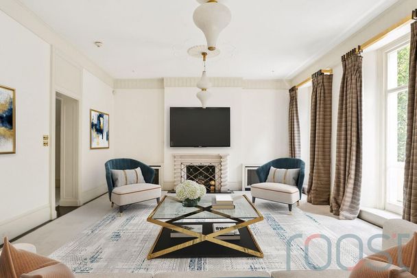 An immaculate three-bedroom duplex apartment to rent in the heart of Belgravia, SW1. - Photo 1