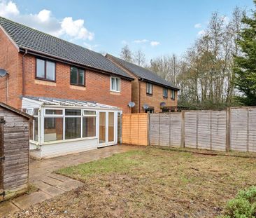 3 bedroom semi-detached house to rent - Photo 3