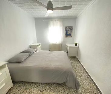 Calle de Tordegrillos, Madrid, Community of Madrid 28021 - Photo 5