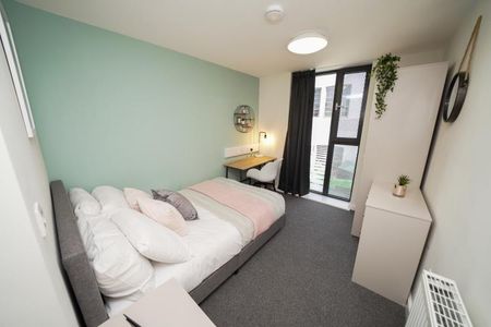 Student Apartment 3 bedroom, City Centre, Sheffield - Photo 2