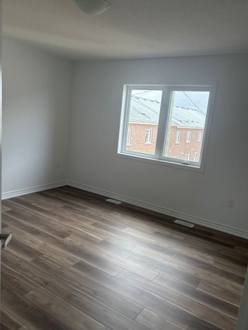 For Lease - 228 Greer Street, Barrie, Ontario - Photo 5