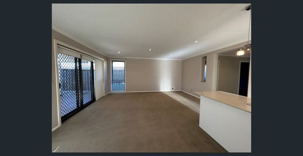 Spacious 3-Bedroom Home in a Quiet Location! - Photo 1