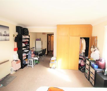 Willowfield, Southgate - Photo 5