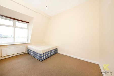 3 bedroom flat to rent - Photo 4