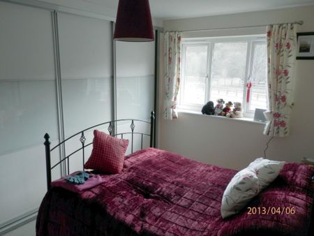 2 bedroom flat to rent - Photo 5