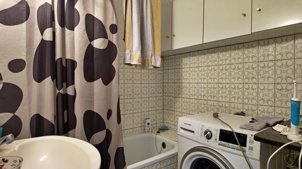 Instapklaar appartement met terras op de tweede verdieping! - Foto 1