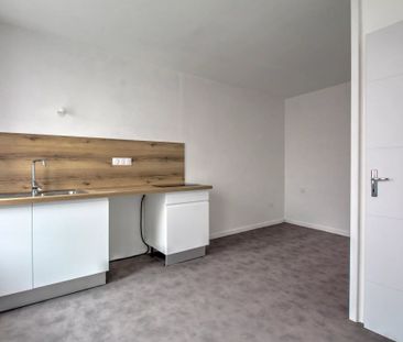 Location Studio 1 pièces 16 m2 à Rive-de-Gier - Photo 4