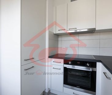 Appartement entièrement rénové de 3.5 pièces à Delémont - Photo 2