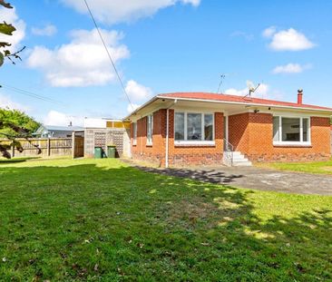 Papakura, 23 Sutton Crescent - Photo 3