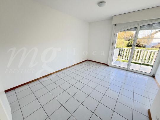 MODERN FAMILY HOUSE WITH VERANDA OF 240 M2 APPROX. WITH PRIVATE TREE GARDEN OF 600 M2 - Photo 1