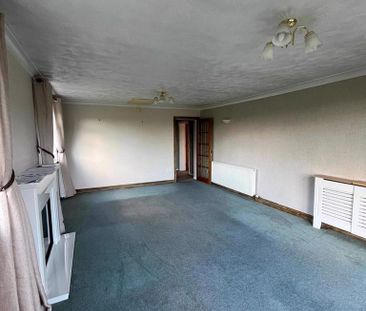 4 bedroom detached house to rent - Photo 2