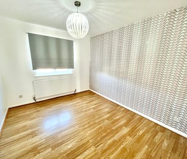 Staplegrove, Shoeburyness, Southend-on-Sea, Essex, SS3 8AQ - Photo 2