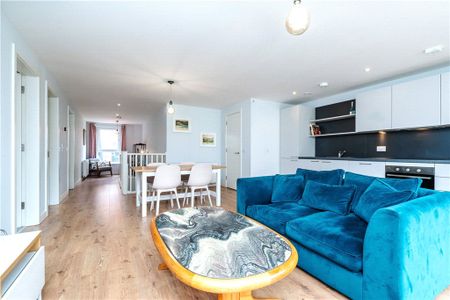 14 Chandler Crescent - Photo 2
