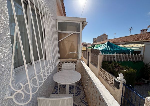 Bungalow in Torrevieja, urbanizacion, for rent