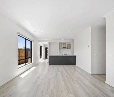 Court Location & Ready For You To Move in Now! - Photo 2