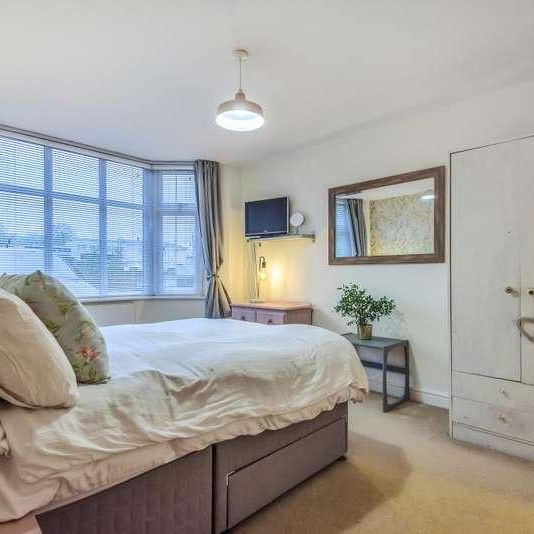 Green Road, Headington, OX3 - Photo 1