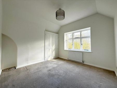 3 bedroom semi-detached house to rent - Photo 4