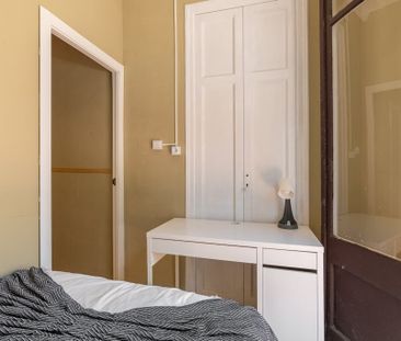 Carrer dAragó, Barcelona, Catalonia 08011 - Photo 5