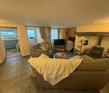 2 bedroom cottage to rent - Photo 1