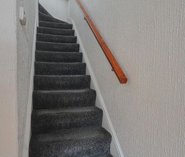 2 bedroom property to rent - Photo 1