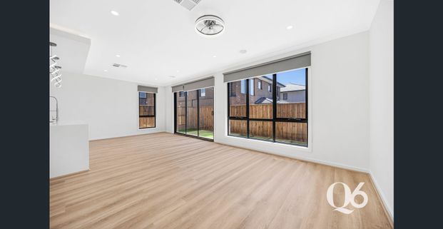 Stylish and Modern Home in Fraser Rise! - Photo 1