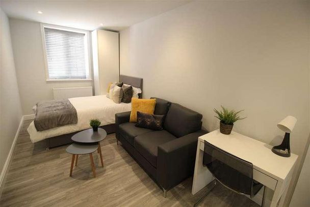 Woodborough Road, Nottingham, NG3 - Photo 1