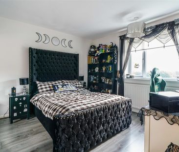 3 bed end of terrace house to rent in Grasswell Drive, Newcastle Up... - Photo 2