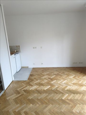 1 pièce - 22,7 m² - 2ème étage - Colocation non autorisée - Photo 5