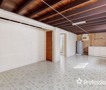 Oversized family home! - Photo 5