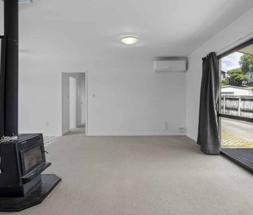 Perfectly Positioned in Prime Pukete - Photo 1