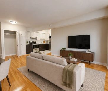 4875 Dufferin — Studio Promotional Price - Photo 1
