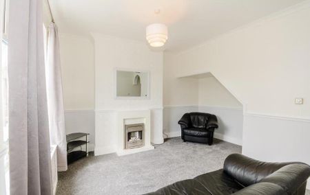 Haw Hill View, Normanton - Photo 2