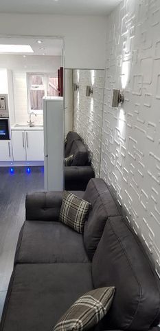 4 bedroom house to rent - Photo 2