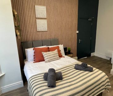 Studio Flat, Duncan Street, M7 - Photo 3