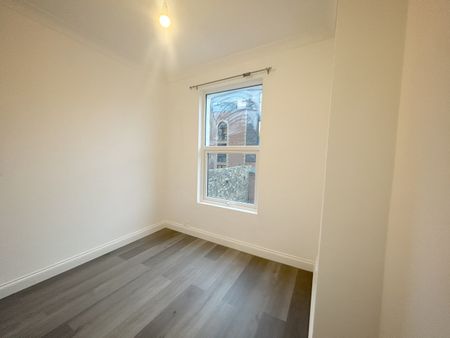 4 Bed Semi-Detached House, Valnay Street, SW17 - Photo 5