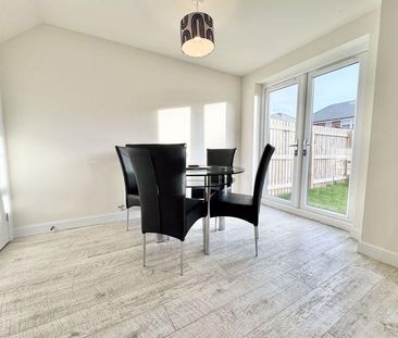 3 bedroom semi-detached house to rent - Photo 3