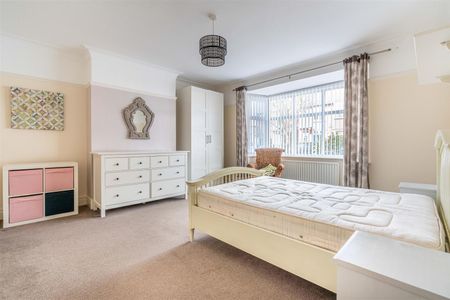 2 bed flat to rent in Danby Gardens, Heaton, NE6 - Photo 4