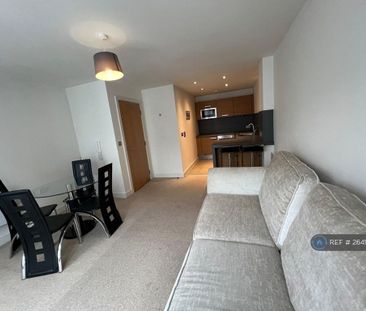 1 bedroom flat to rent - Photo 4
