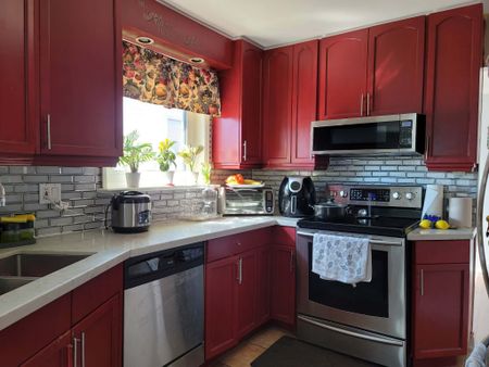 For Lease - 198 Braymore Boulevard, Toronto, Ontario - Photo 3