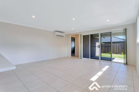 21 Oakbank Cct - Photo 2